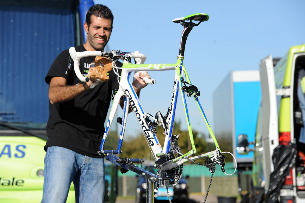 Bike cleaning, Tour of Britain 2012