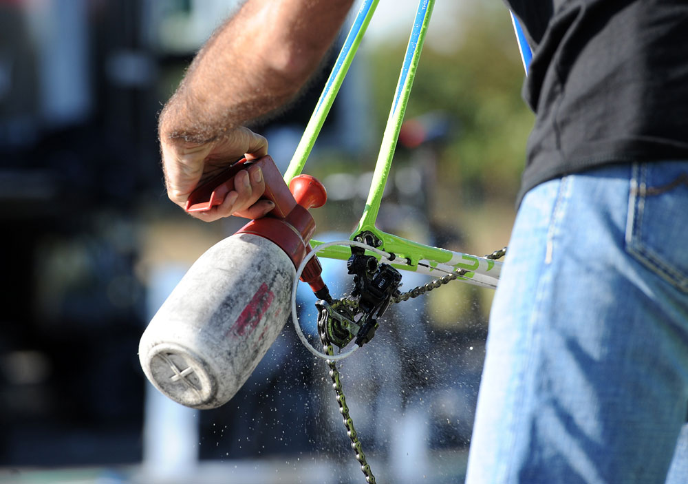 Degreasing, Tour of Britain 2012