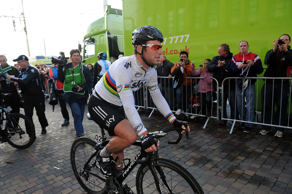 Mark Cavendish rides to podium, Tour of Britain 2012, stage four