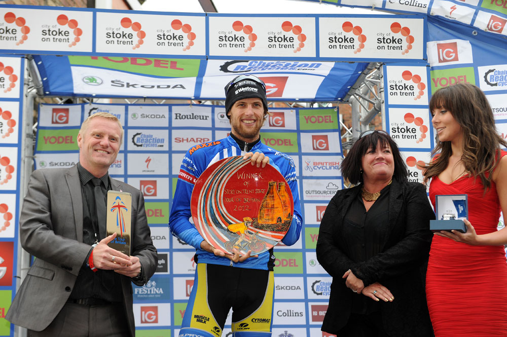 Mark De Maar on podium, Tour of Britain 2012, stage five
