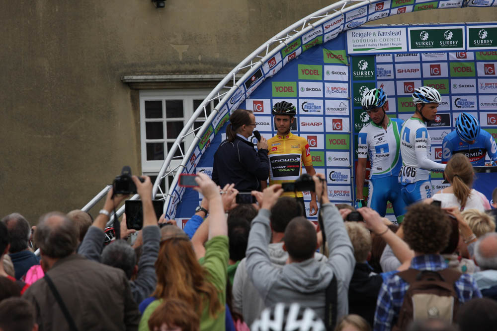 Jonathan Tiernan-Locke is centre of attention, Tour of Britain 2012, stage eight