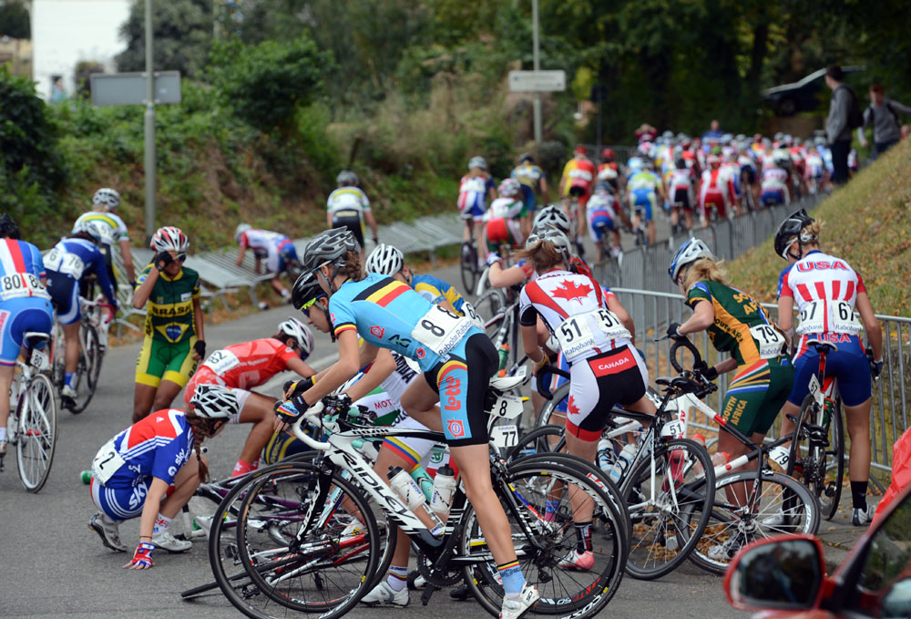 Crash, Junior women road race, Road World Championships 2012