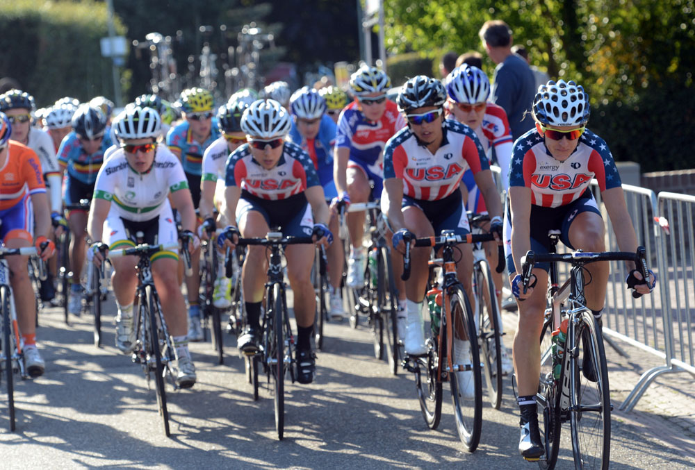 USA blocks peloton, Women's road race, Road World Championships 2012