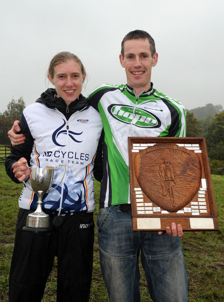 Victoria Wilkinson and Rob Jebb, winners, Three Peaks cyclo-cross 2012