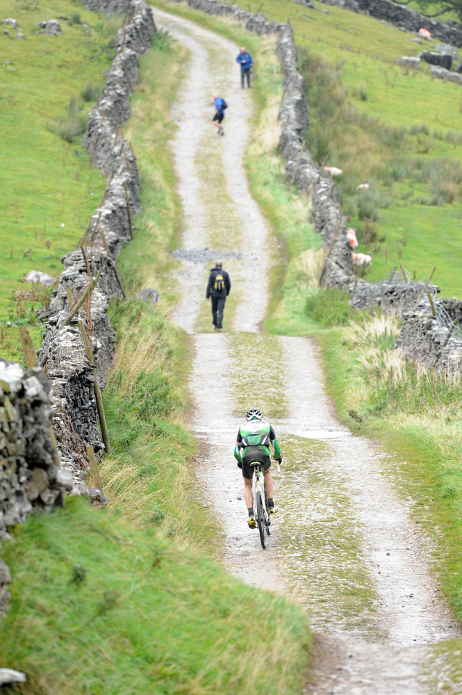 Paul Oldham on Pen Y Ghent, Three Peaks cyclo-cross 2012