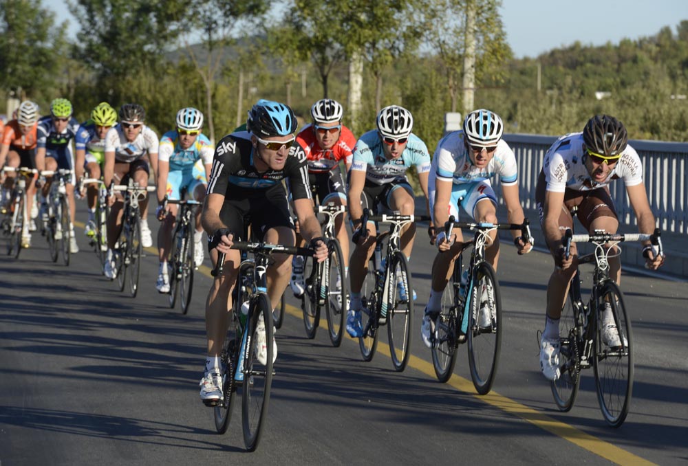 Sky and Ag2r chase, Tour of Beijing 2012, stage five