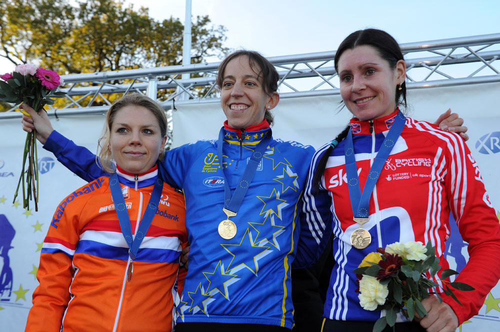 Helen Wyman tops women's podium, European Cyclo-Cross Championships 2012