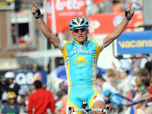 Lexandre Vinokourov wins Liege-Bastogne-Liege 2010 Lexandre Vinokourov wins Liege-Bastogne-Liege 2010