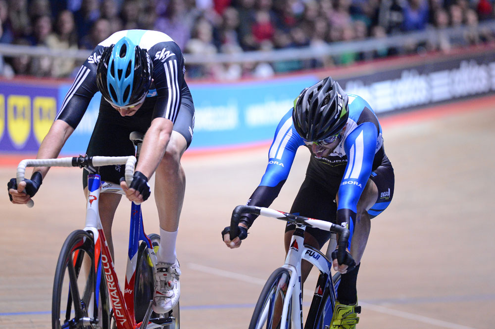 Luke Rowe takes sprint from Russell Downing, Revolution, series 10, round 2