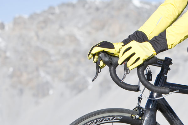 Mavic-Cyclone-gloves-3