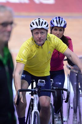 Stayt and Reid wait, BBC Breakfast Challenge 2012