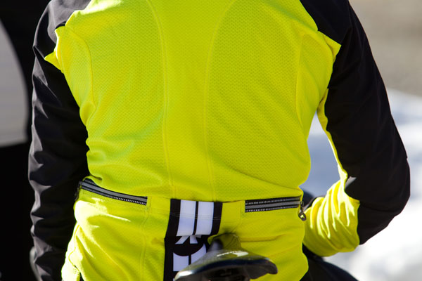 Assos-UmaJack-851-jacket-2