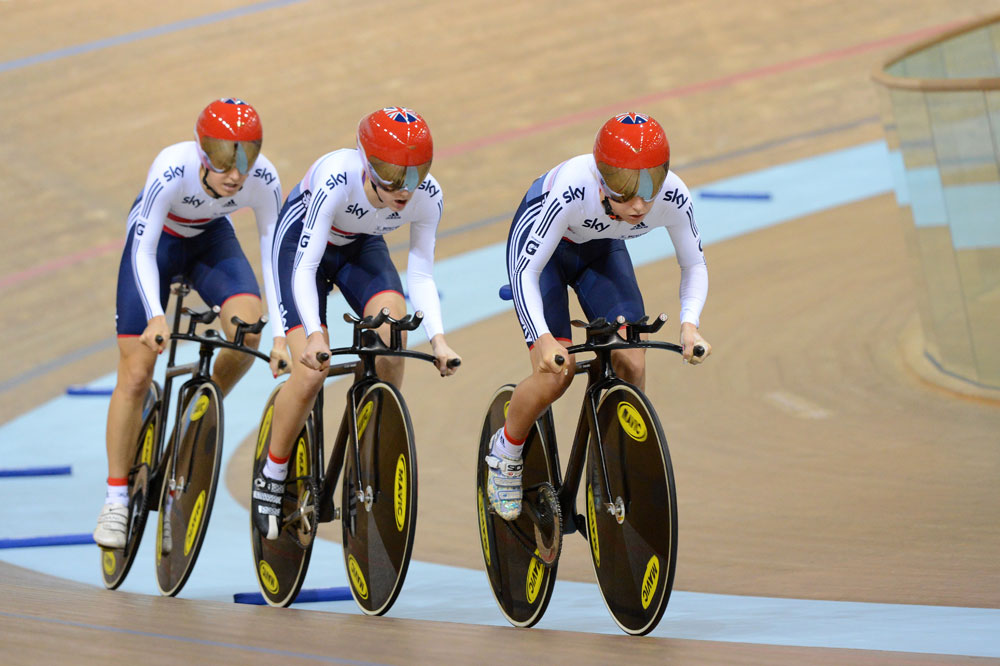 Laura Trott leads start, Track World Championships 2013, day 2 morning