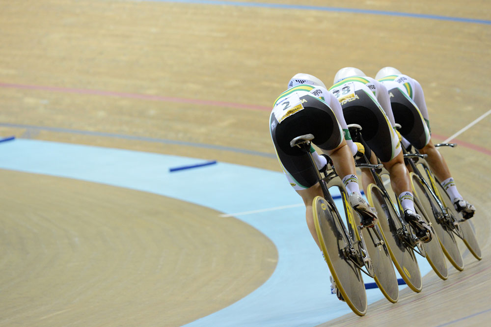 trackworlds2013-d2am-Aus-team-pursuit-3.jpg Australia in women's team pursuit, Track World Championships 2013, day 2 morning