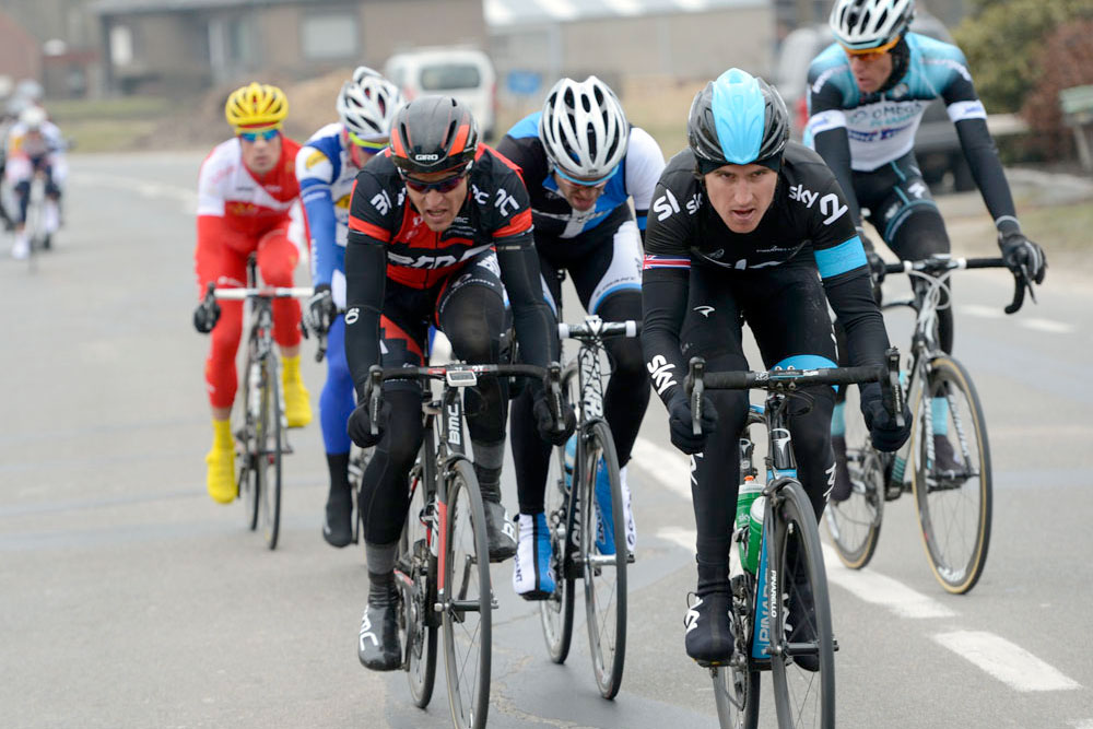 Geraint Thomas chases, Omloop Het Nieuwsblad 2013