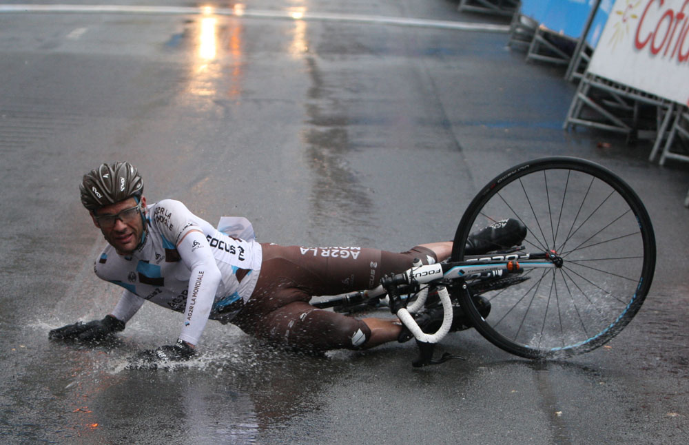 Jean-Christophe Peraud crashes, Tour of the Basque Country 2013, stage four Jean-Christophe Peraud crashes, Tour of the Basque Country 2013, stage four