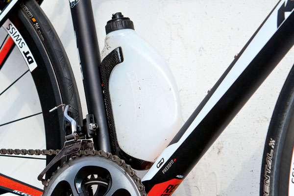 Arundel Aero bottle and cage