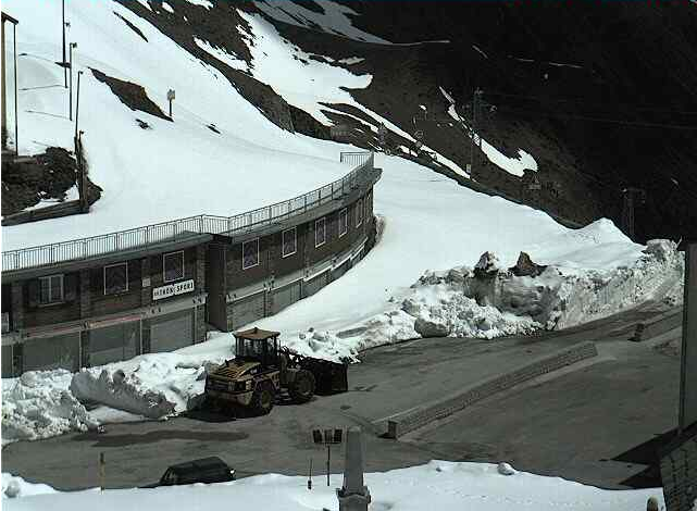 Stelvio Pass, May 14 Stelvio Pass, May 14