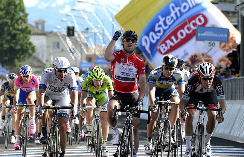 Mark Cavendish wins stage 13, Giro d'Italia 2013 Mark Cavendish wins stage 13, Giro d'Italia 2013