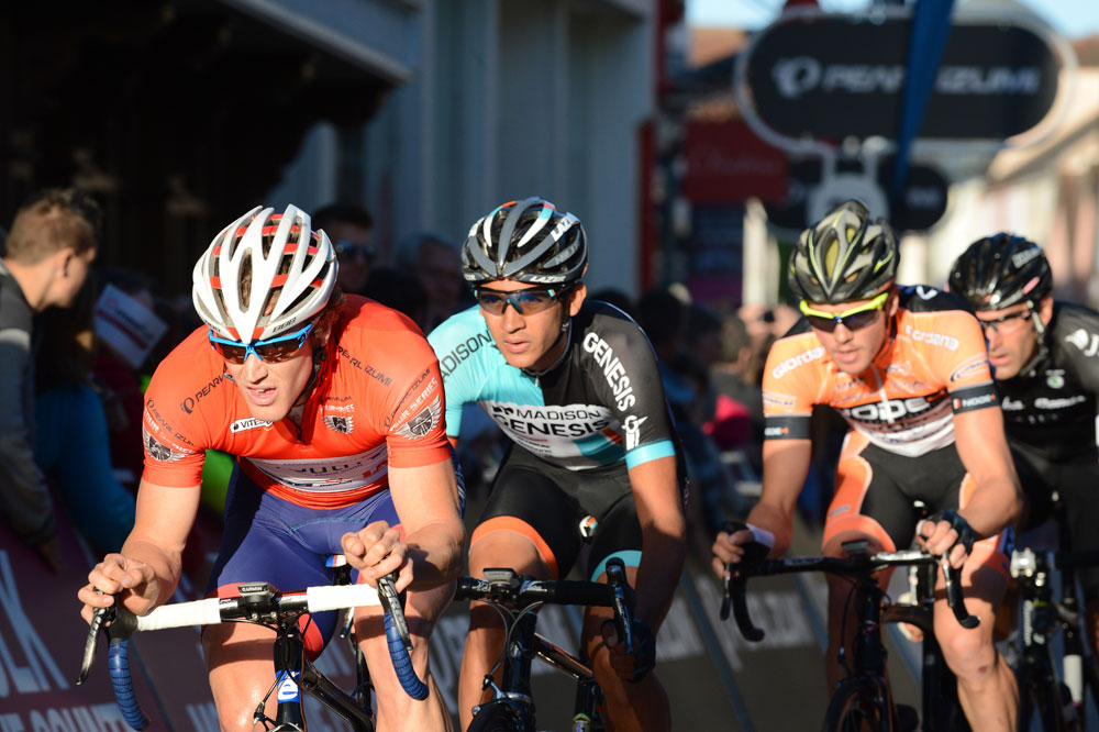 Tobyn Horton leads chase of Liam Holohan, Tour Series 2013, round 11, Ipswich (finale)